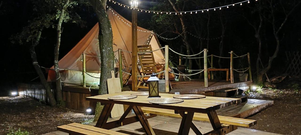 Evasion En Pleine Nature, Tipi Insolite Et Jacuzzi Au Pont Du Gard ! 韦尔-加尔桥 外观 照片