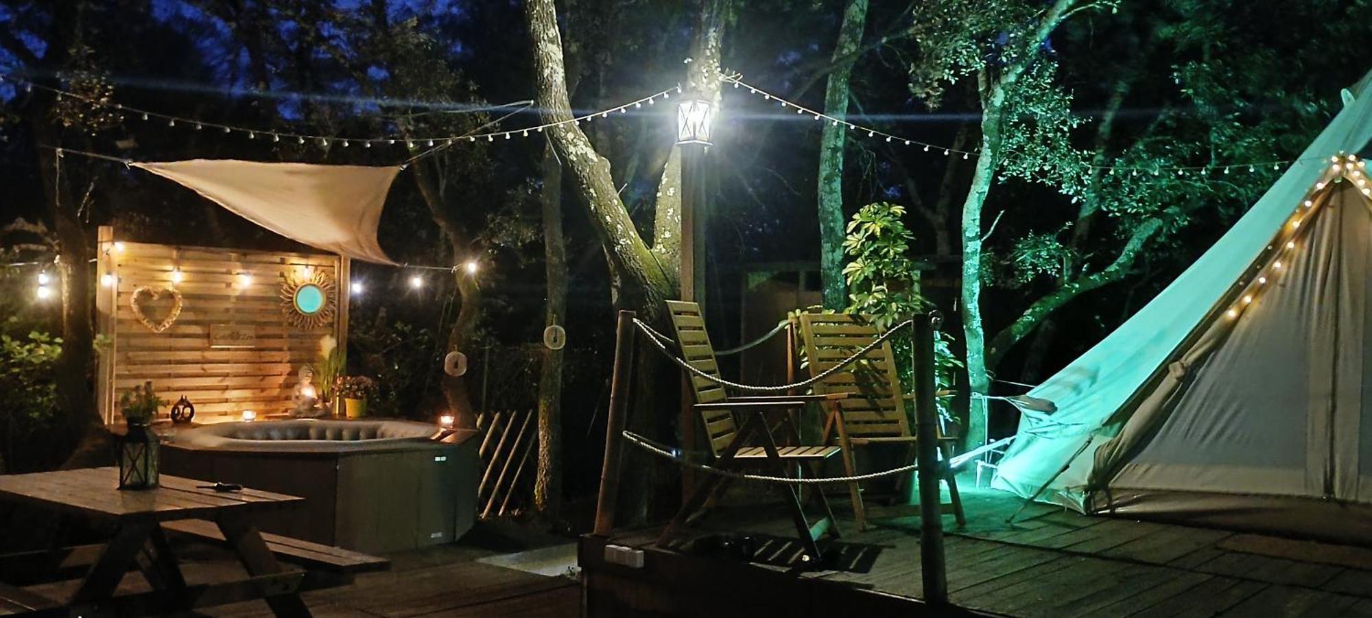 Evasion En Pleine Nature, Tipi Insolite Et Jacuzzi Au Pont Du Gard ! 韦尔-加尔桥 外观 照片
